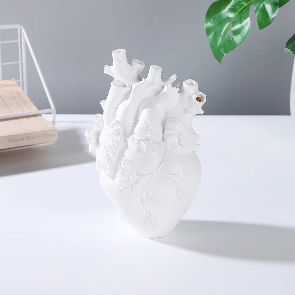 Modern Heart-Shaped Resin Vase | Black & White Minimalist Home Décor